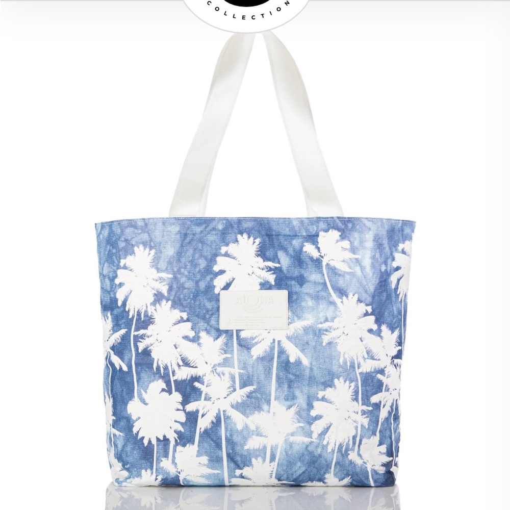 Never been used Aloha Collection Day Tripper bag